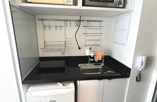 Santa Cecilia Apartment | Convenient Studio Steps from Metro Santa Cecília Station