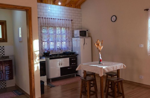 Sapucai-Mirim Apartment | Cozy Chalet with Wi-Fi and Spa in Sapucaí Mirim
