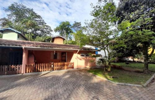 Boicucanga Beach House | Inviting Aconchego: 3 Bedrooms with Pool & BBQ Area