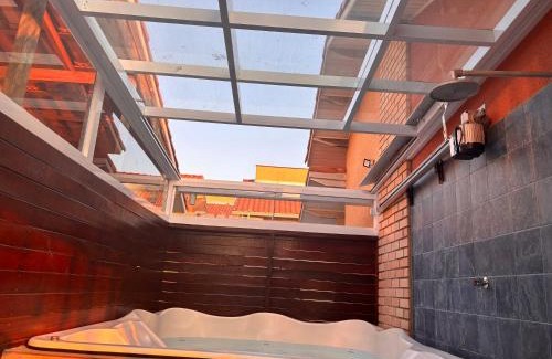 Mairinque Ski Chalet | Discover Aconchego: Family-Friendly Stay with Pool Access