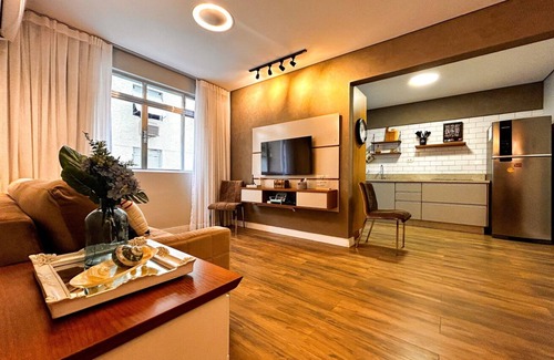 Pompeia Apartment | Cozy Apt with Wi-Fi Just 400m from Santos Beach
