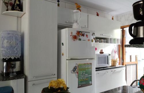 Maranduba Apartment | Relax at Aconchego Na Maranduba with Oceanfront Views