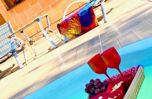 Aguas de Lindoia House | Tranquil Retreat with Hot Tub & Suites in Águas de Lindóia