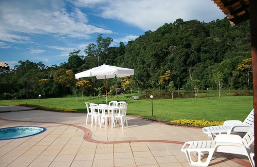 Mogi das Cruzes House | Relaxing Nature Retreat: Family Fun & Guest Rated 9.8