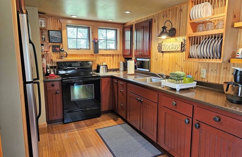 Bar Harbor Cottage | Acorn Cottage: Ideal Retreat near Bar Harbor and ANP