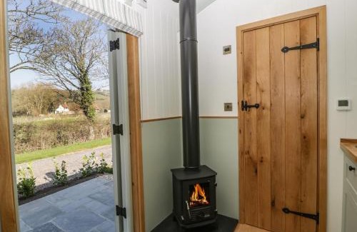 Weston-super-Mare House | Experience Acorn: Guest Rated 9.7/10 for Quality Stays