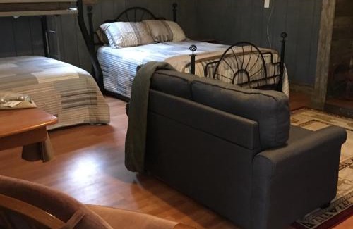 Canton House | Pet-Friendly Acorn Hideaways: Canton Old West Bunkhouse