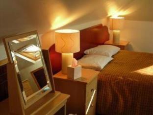 Horley Hotel | Comfortable Acorn Lodge Hotel Gatwick with Great Amenities