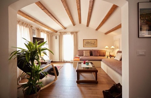Castello Apartment | Stunning Acqua Attico with Terrace - Guest Rated 9.9/10