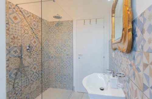Dongo Apartment | Inviting Acqua Chiara Apartment with Family-Friendly Dining