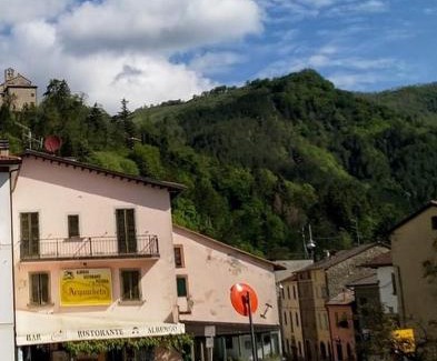San Benedetto in Alpe Hotel | Comfortable Acquacheta Valtancoli with Breakfast & Kitchen