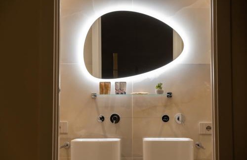 Castellammare del Golfo Bed & Breakfast | Top-Rated Acquamarina Rooms with Inviting Hot Tub Access
