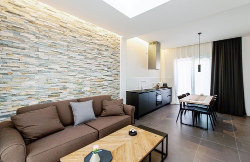 Lake Bracciano Apartment | Discover Acquarella Resort's Oceanfront Acquamarina Suite