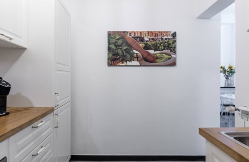 Genoa Historical Centre Apartment | Stylish Acquario Apartment: Free Wifi & Netflix Awaits!
