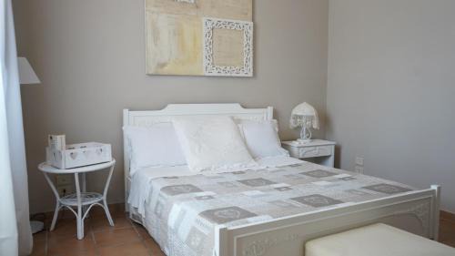 Castrovillari Bed & Breakfast | Inviting Acquasale: Family-Friendly Stay with Breakfast