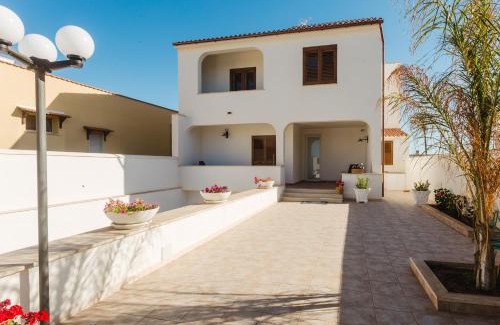Granitola Torretta House | Acquazzurra Sea Home by Quokka 360 - villa with sea view