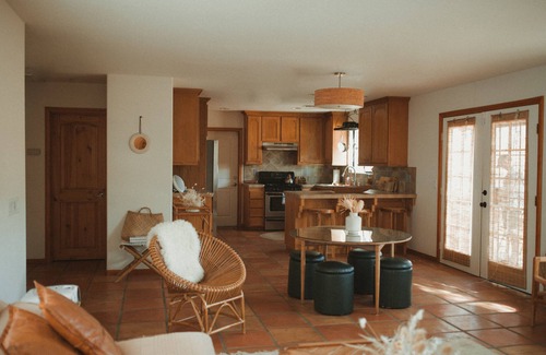 Yucca Valley Villa | Private Oasis Retreat with Spa, Sauna & Pool Access