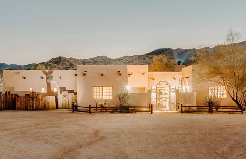 Yucca Valley Villa | Private Oasis Retreat with Spa, Sauna & Pool Access