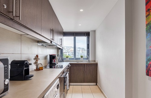 Koukaki Apartment | Top-Rated Acropolis Boutique Residence with Pool & Spa