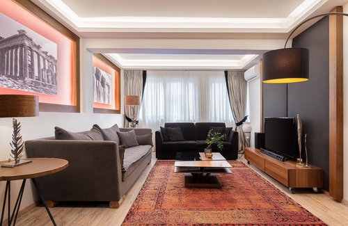 Koukaki Apartment | Top-Rated Acropolis Boutique Residence with Pool & Spa