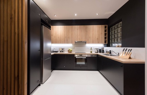 Athens City Centre Apartment | Indulge in Acropolis Panoramic View Apartment with Breakfast