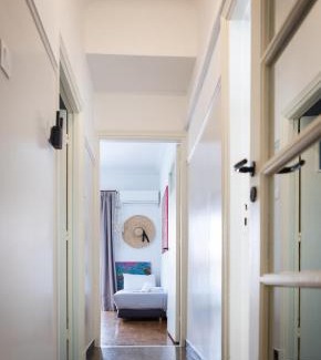 Omonia Apartment | Family-Friendly Acropolis View 4-BD Apartment in the Heart