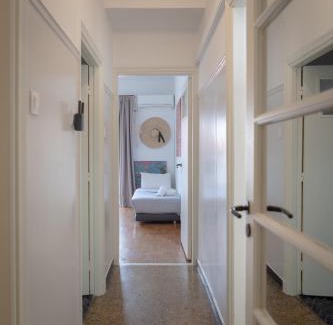 Omonia Apartment | Family-Friendly Acropolis View 4-BD Apartment in the Heart