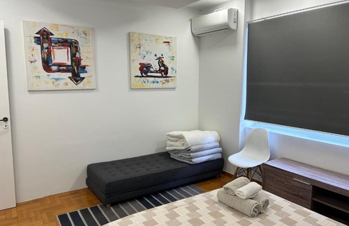 Omonia Apartment | Acropolis View: 4-Bed Flat Near Major Attractions