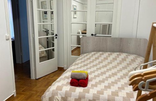 Omonia Apartment | Acropolis View: 4-Bed Flat Near Major Attractions