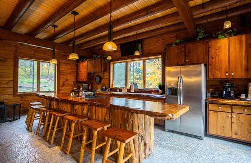 Ellicottville House | Ideal Location Across from Holimont Near Downtown Shopping