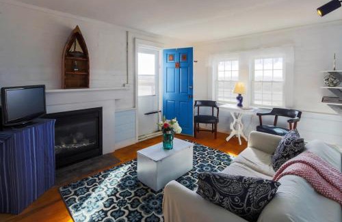 Wellfleet House | Inviting Hotel Steps from Mayo Beach and Downtown Fun