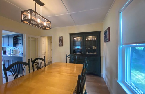 Rye House | Prime Location Across from Jenness Beach with Ocean Views