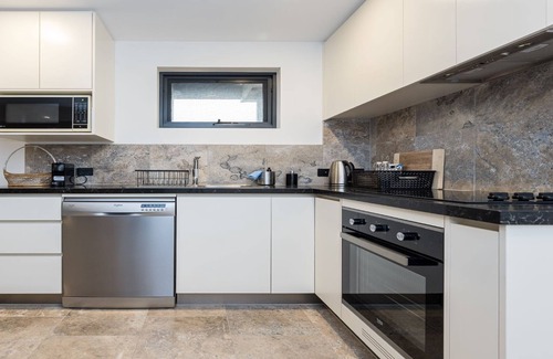 Inverloch House | Beachside Gem with Ocean Views and Family-Friendly Amenities