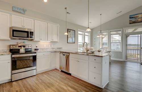 Ocean City Beach House | Beachfront Bliss: 4BR with Elevator & Ocean Views