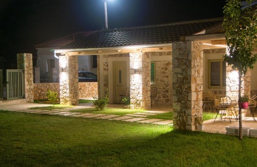 Igoumenitsa Apartment | Guest Rated 9/10 at Acrothea Perdika with Family Amenities