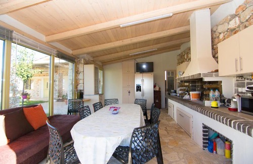 Igoumenitsa Apartment | Guest Rated 9/10 at Acrothea Perdika with Family Amenities