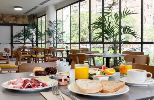Las Acacias Hotel | Guest Rated 9.8 at Acta Pirámides - Child-Friendly Retreat