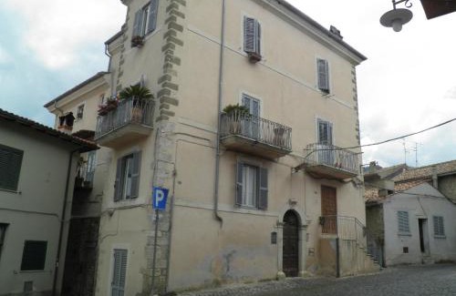 Cori Apartment | Pet-Friendly Retreat at Ad Palatium for Family Fun
