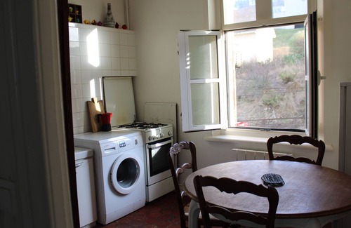Ault Apartment | Romantic Getaway at AD15 with Kitchen Amenities
