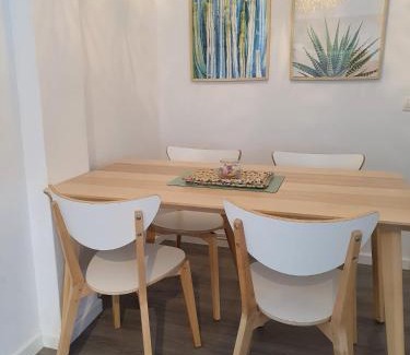 Santiago de Compostela Apartment | AdA Apartamento - Family-Friendly Stay with 9.4/10 Rating