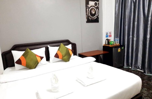 Bang Pakok Apartment | Highly Rated ADA Apartment - Perfect for Families