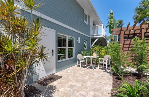 Nokomis Villa | Top-Rated Oceanfront Villa with Private Pool & Kitchen