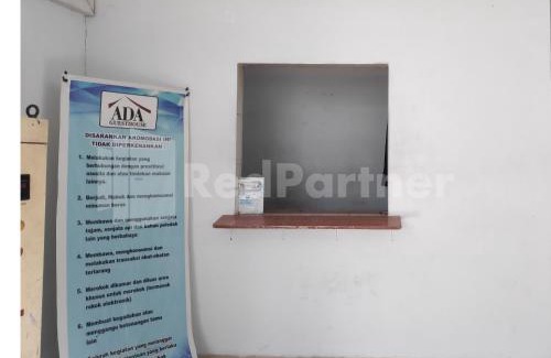Perbaugan Hotel | Budget-Friendly Stay at Ada Guest House Medan Redpartner