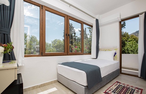 Ovabuku House | Discover Ada Pansiyon Datca: Family-Friendly Getaway