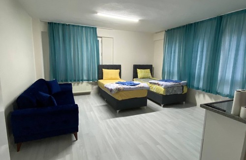 Dulkadiroglu Apartment | Budget-Friendly Stay at Ada Rezıdans with Family Kitchen