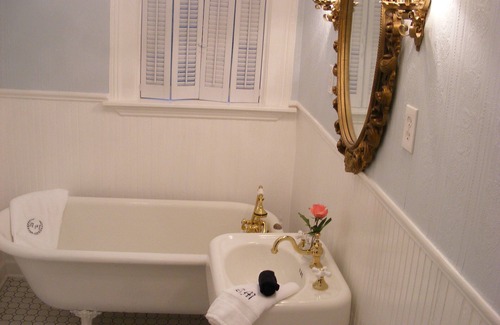 Adairsville Bed & Breakfast | Inviting Adair Manor Bed & Breakfast: Guest Rated 9.8/10