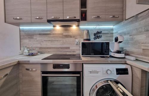 Varna Municipality Apartment | Discover Adam and Eva: Pet-Friendly Ocean View Retreat