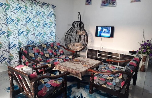 Semeling House | Discover Adam Homestay Semeling: Family-Friendly Retreat