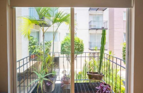 Legaria House | Inviting Adam's Home with Fast Internet Near Polanco