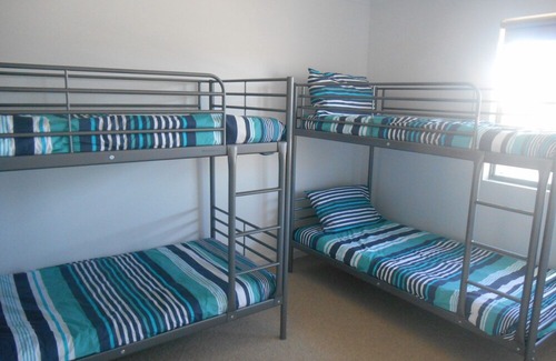 Ardrossan Apartment | ADAM'S VIEW **EXCELLENT OFF PEAK SPECIALS**